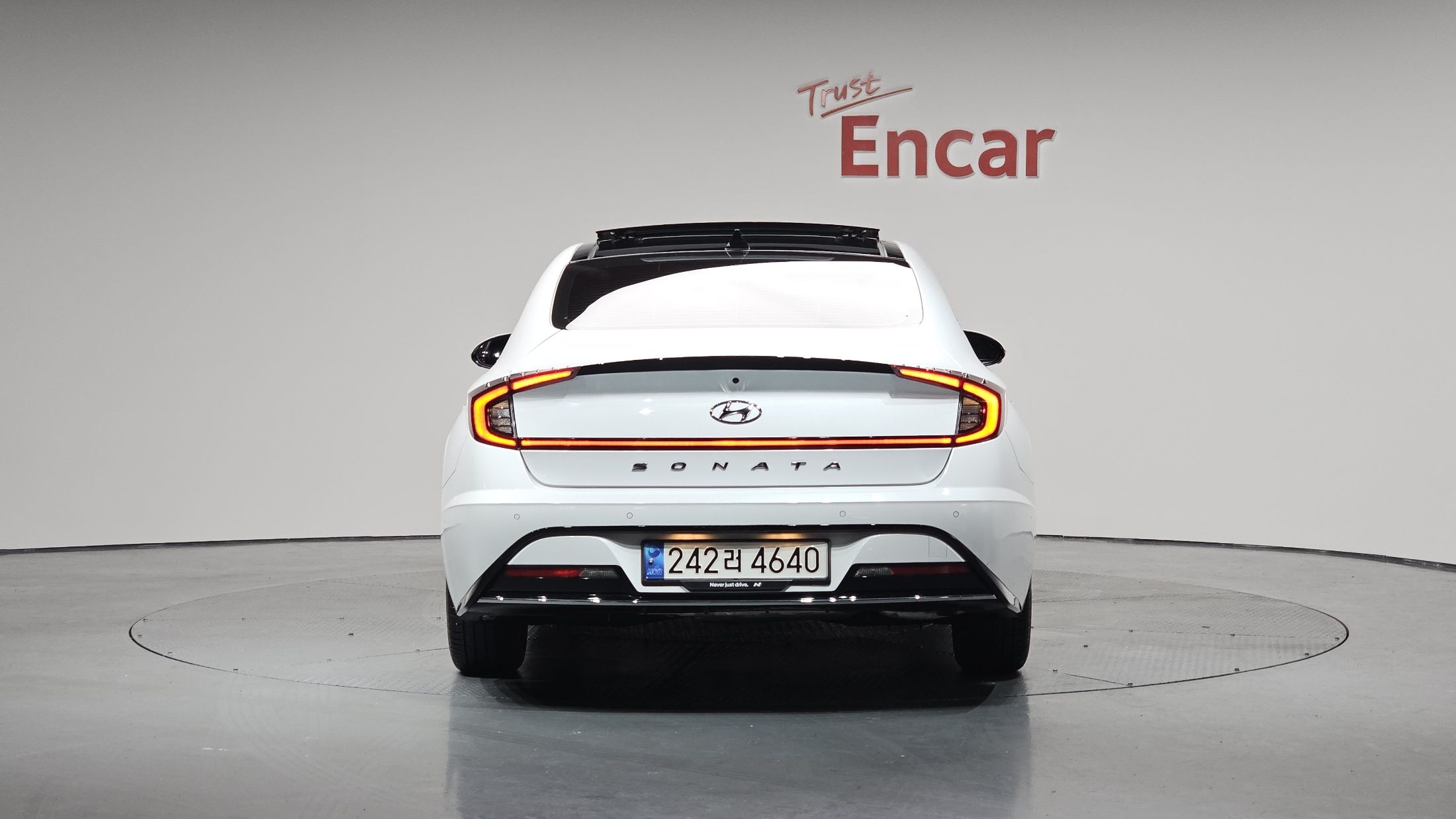 HYUNDAI SONATA HYBRID DN8