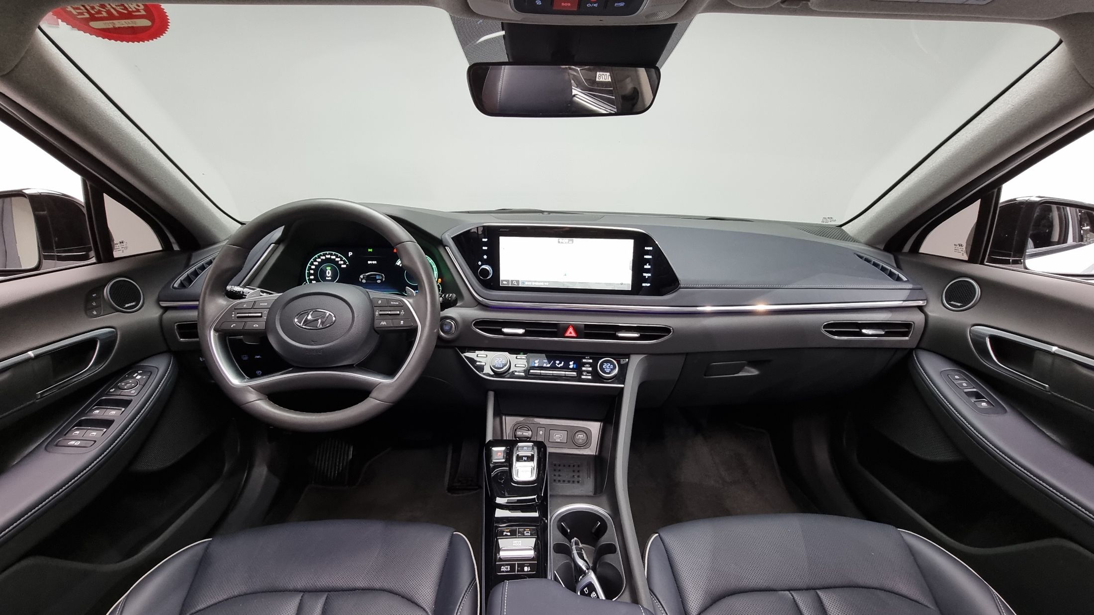 HYUNDAI SONATA HYBRID DN8