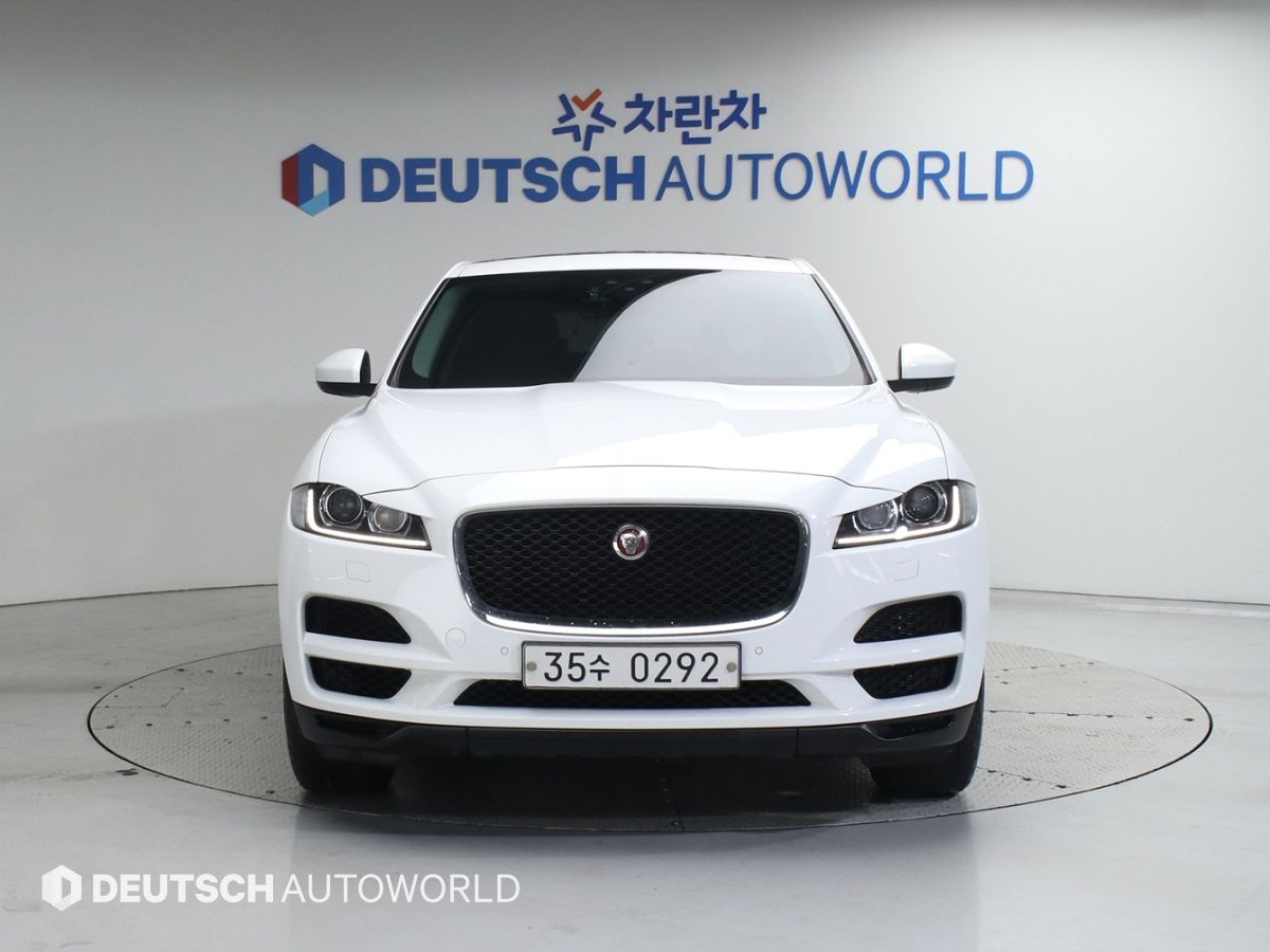 JAGUAR F-PACE 2016