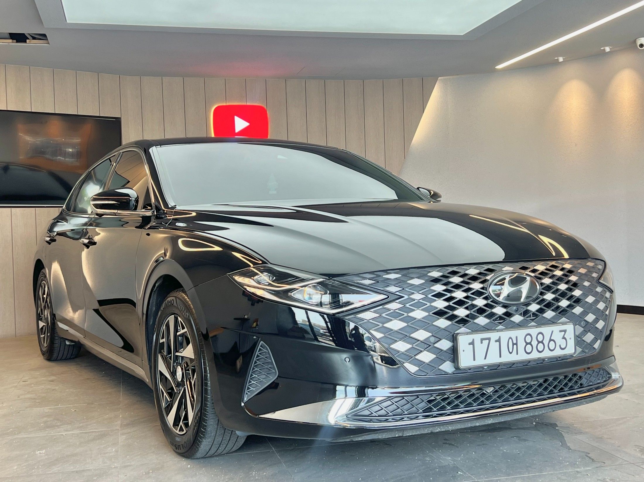 HYUNDAI GRANDEUR IG HYBRID