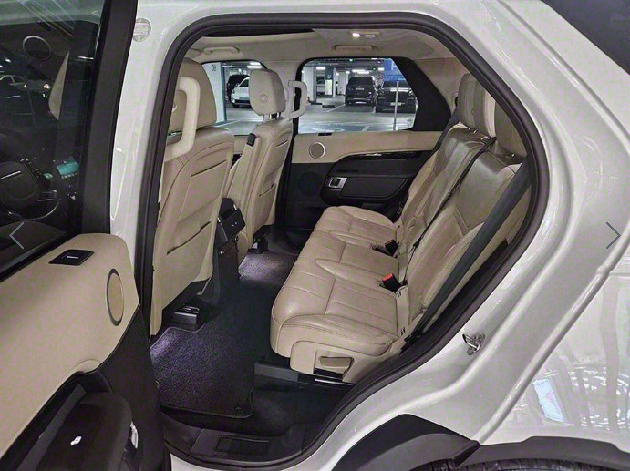 LAND ROVER DISCOVERY 5