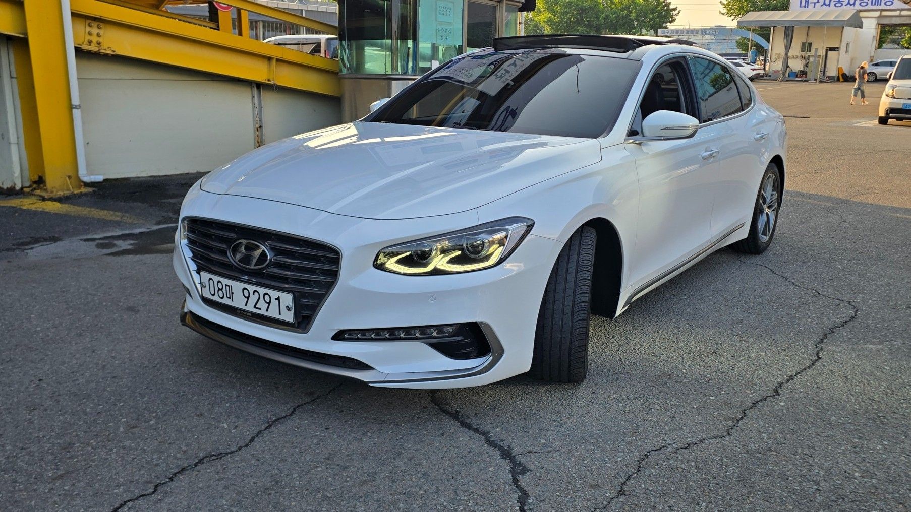 HYUNDAI GRANDEUR IG 2017