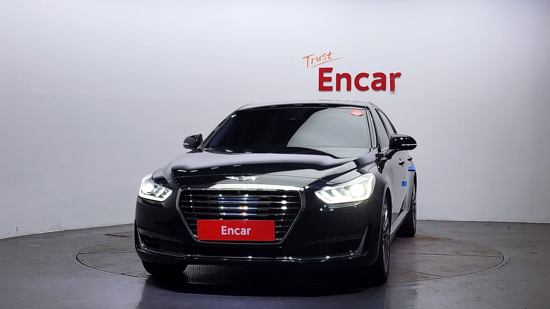 GENESIS EQ900 2016
