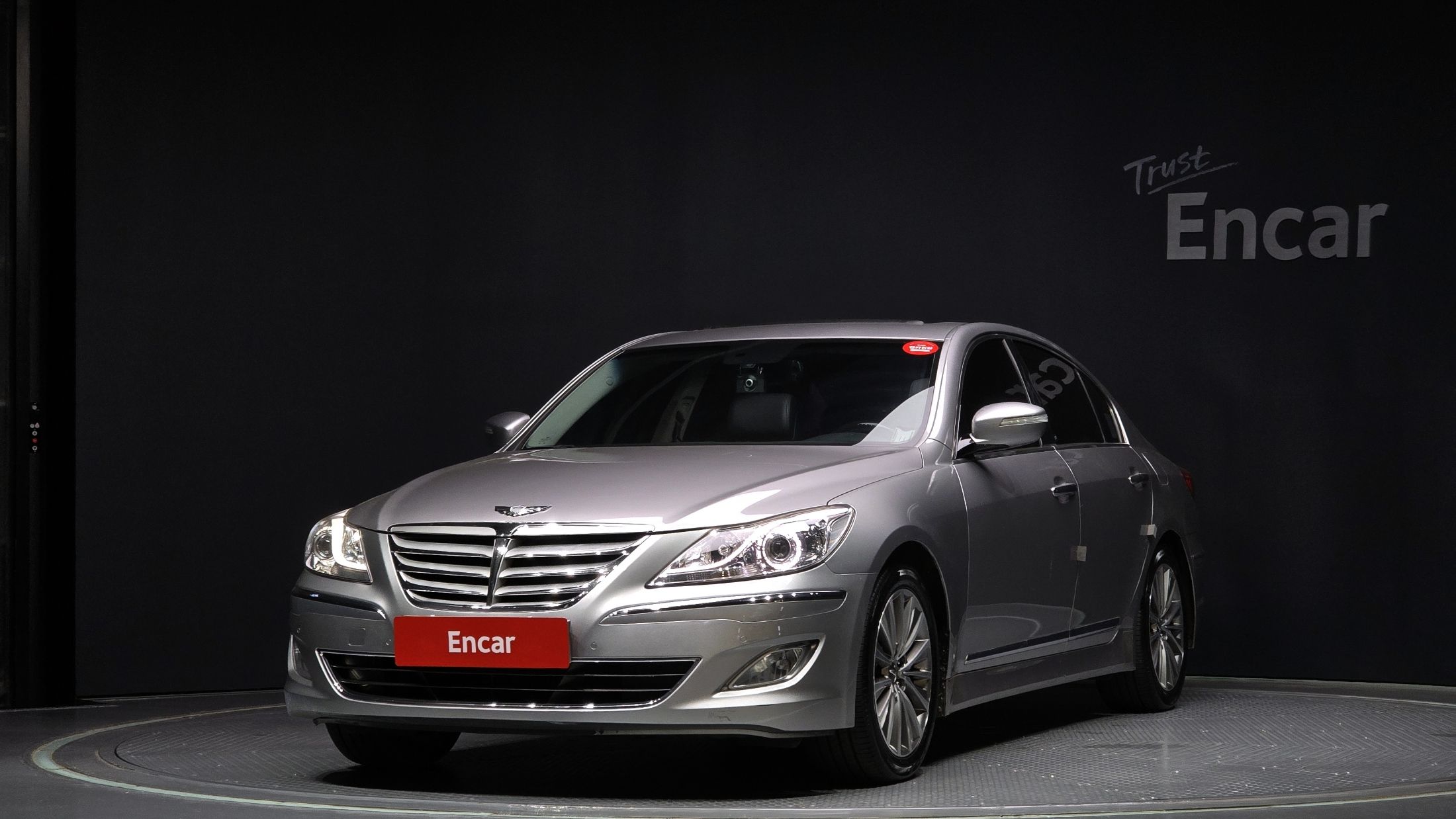 HYUNDAI GENESIS 2012
