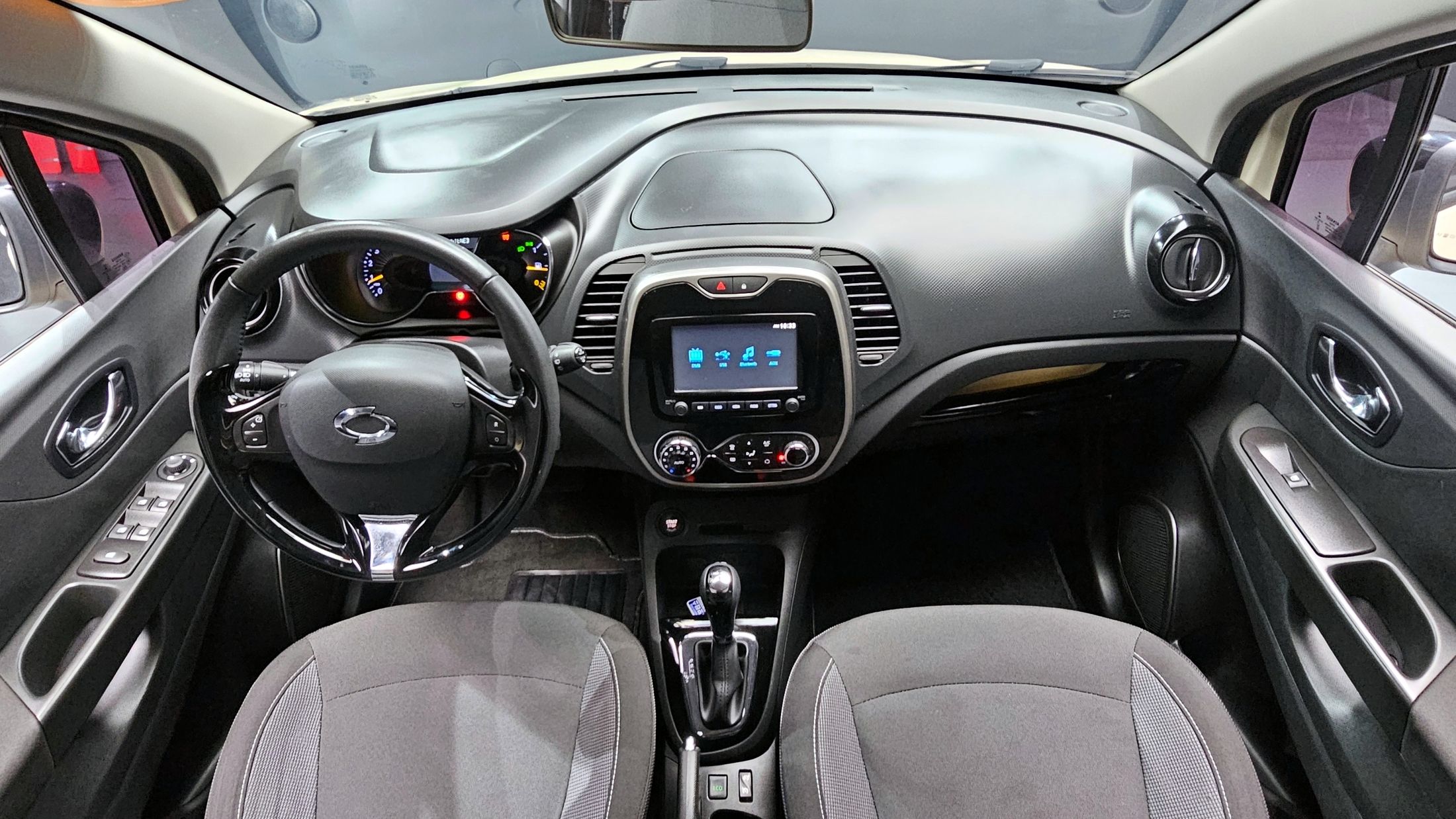 SAMSUNG QM3 2016