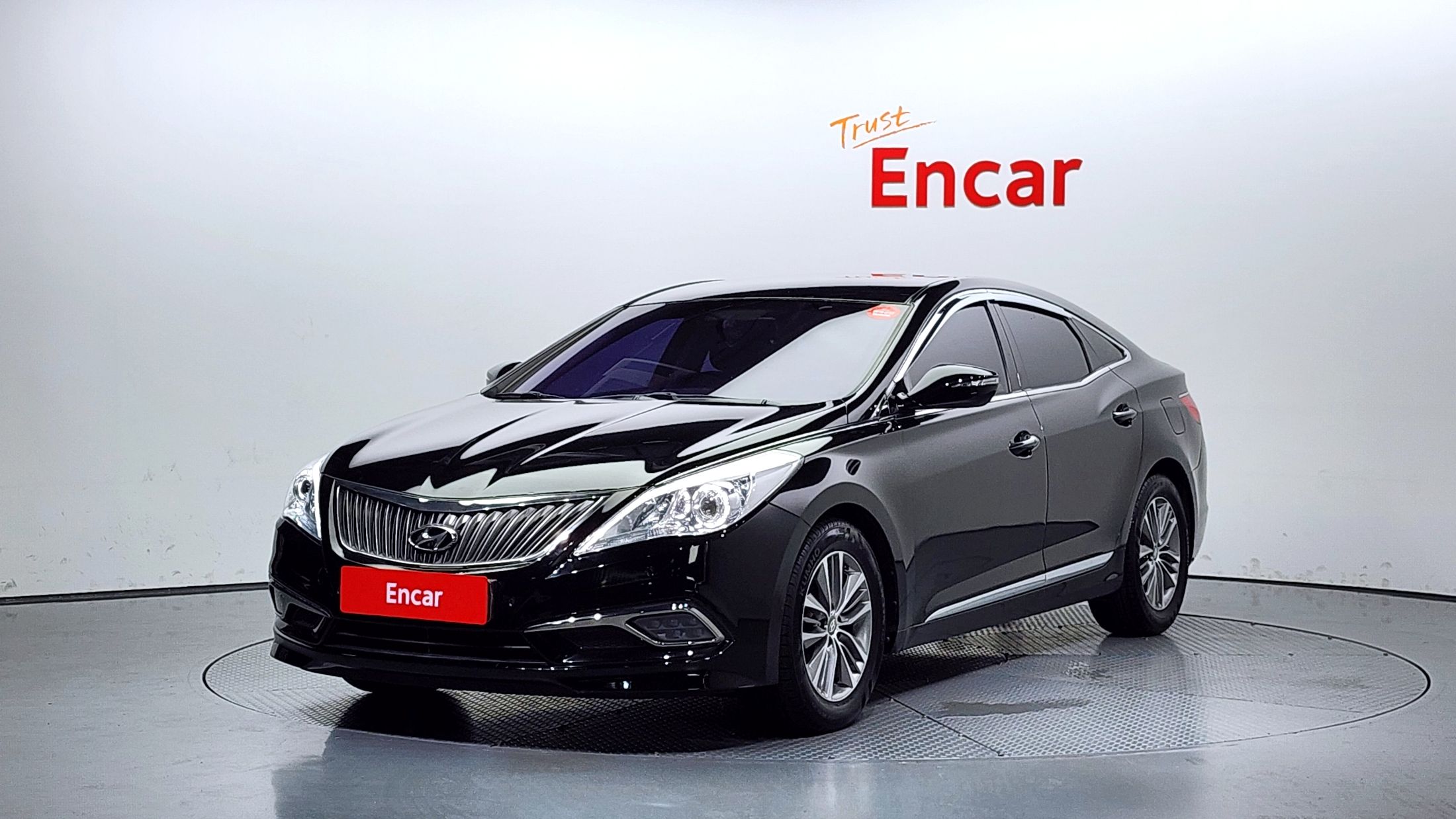 HYUNDAI GRANDEUR HG 2015