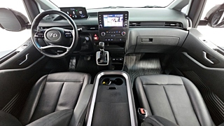 HYUNDAI STARIA 2023
