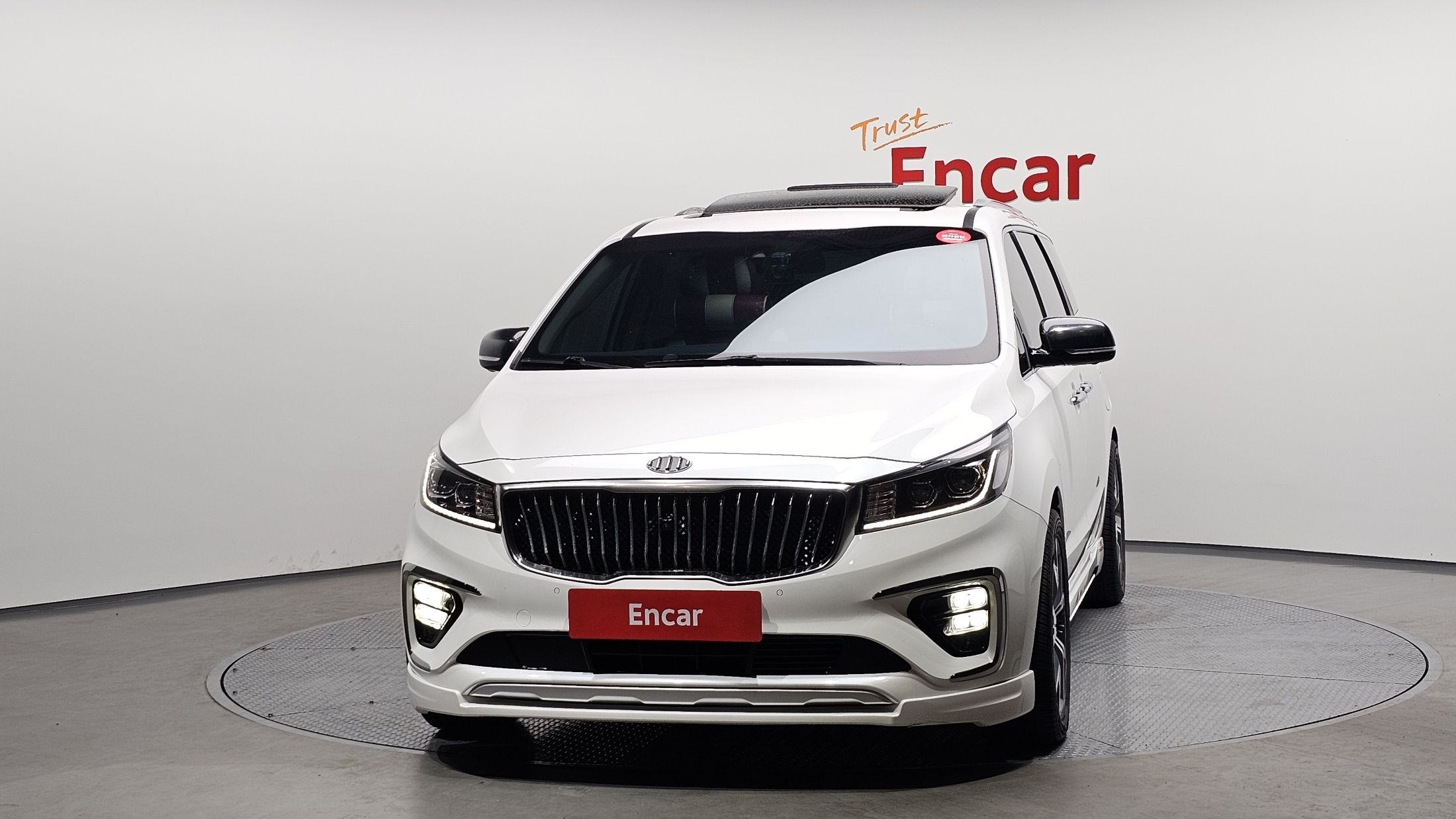 KIA CARNIVAL 2018