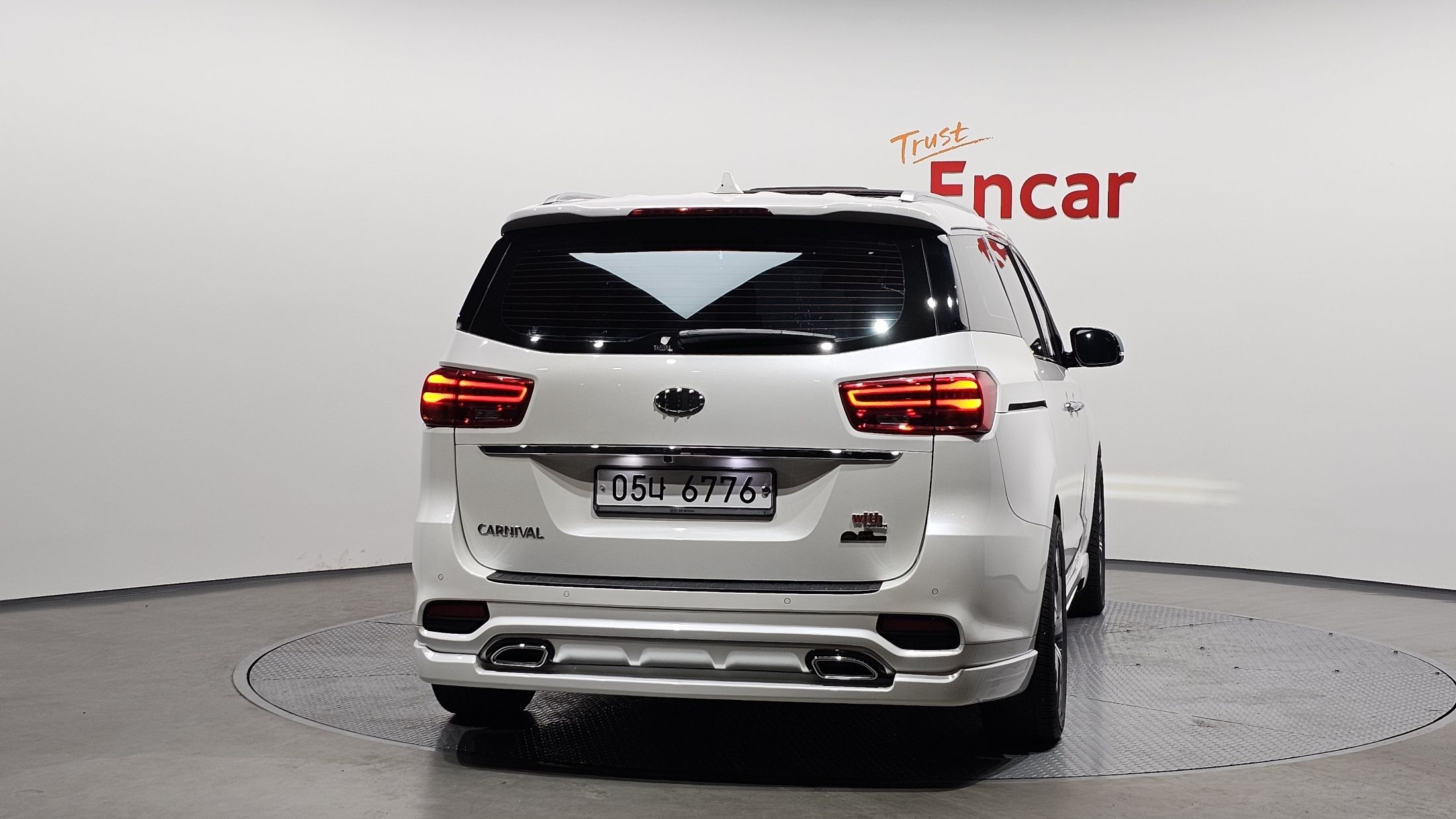 KIA CARNIVAL 2018