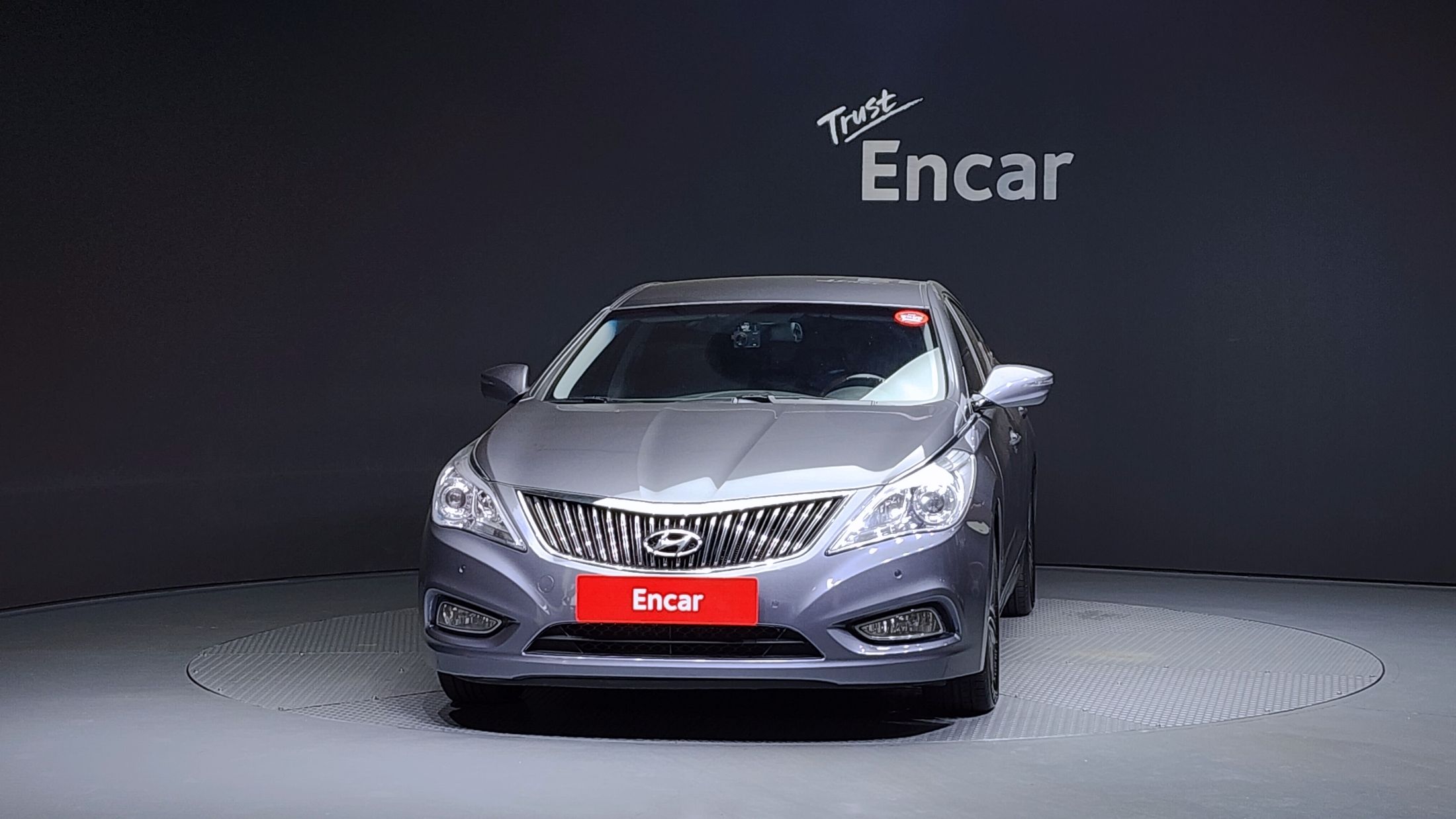 HYUNDAI GRANDEUR HG 2013
