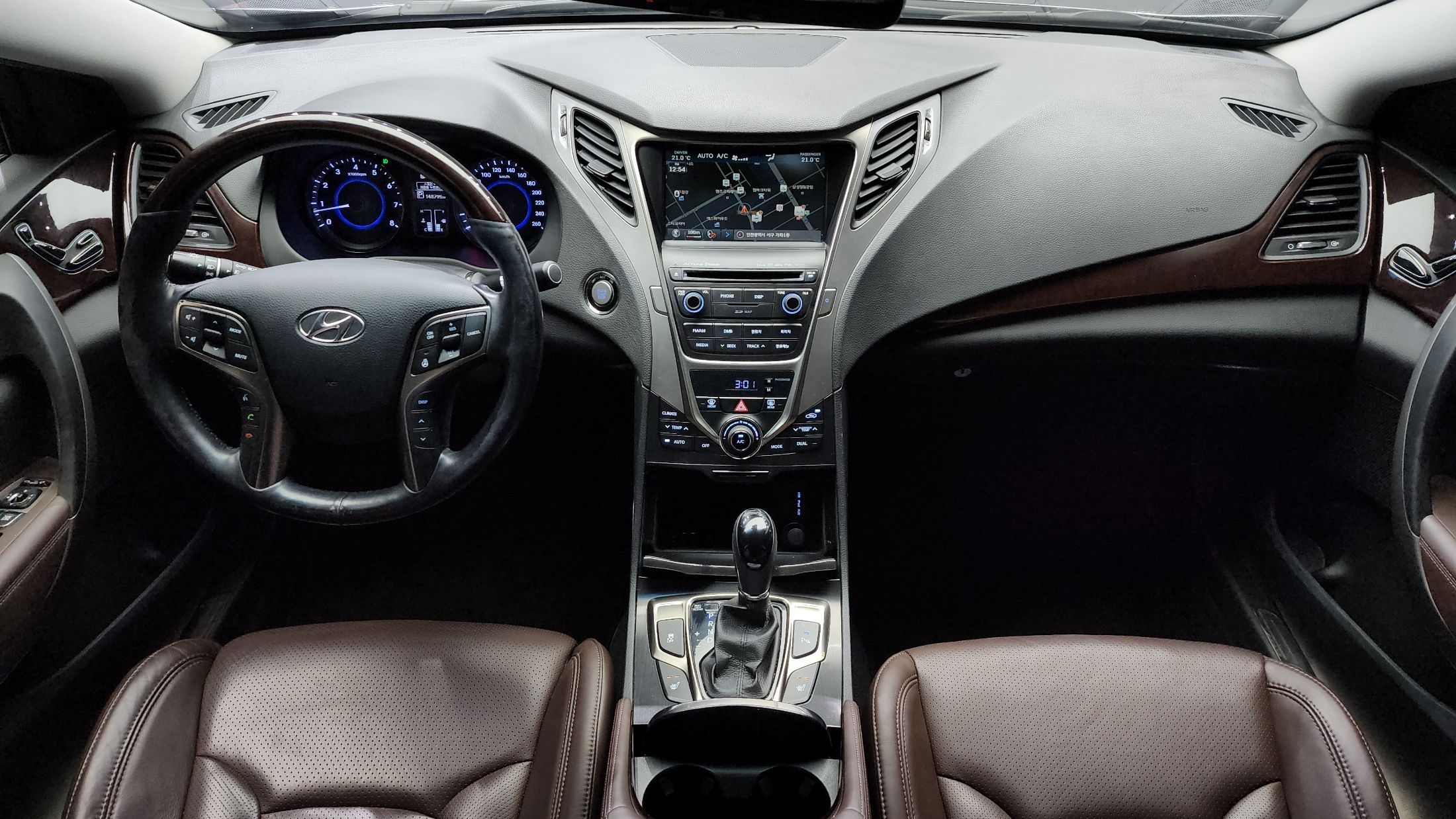 HYUNDAI GRANDEUR HG 2013