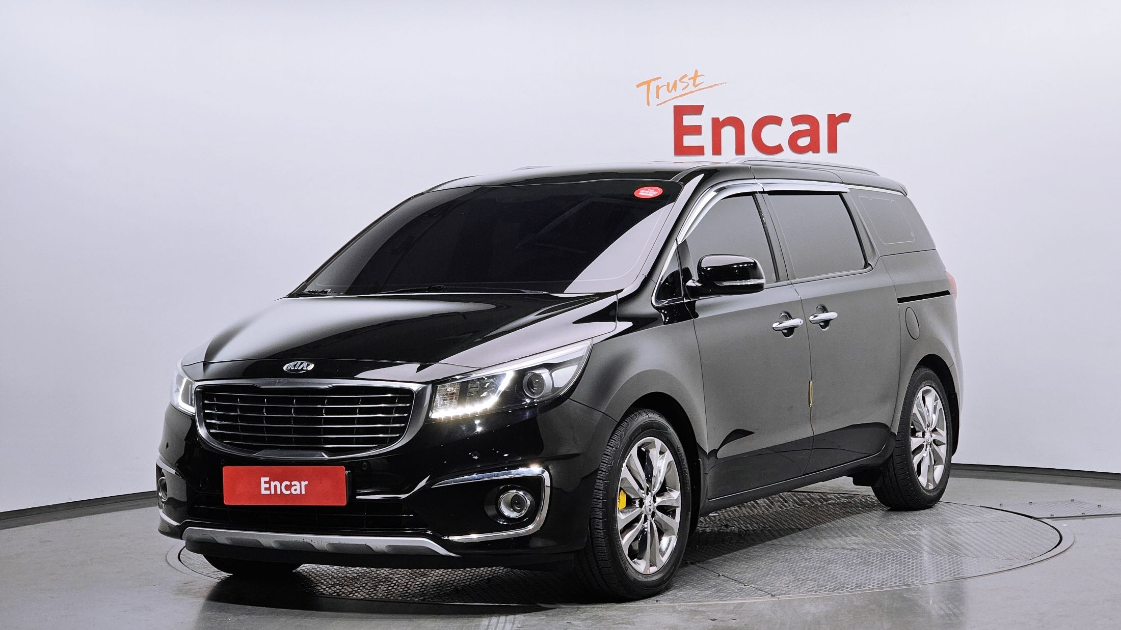 KIA CARNIVAL 2018