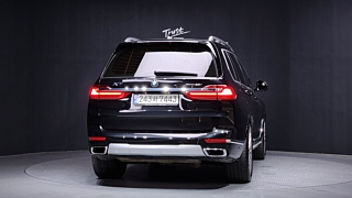 BMW X7 G07 2021