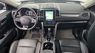 SAMSUNG QM6 2020