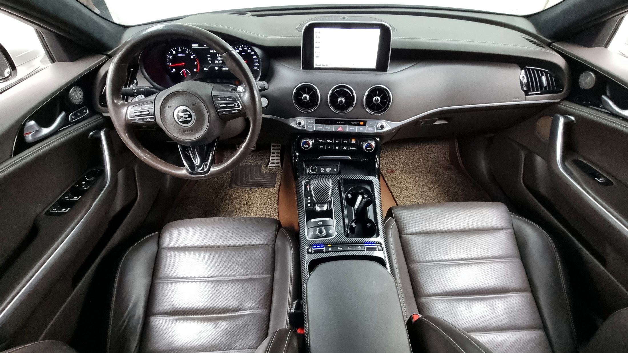 KIA STINGER