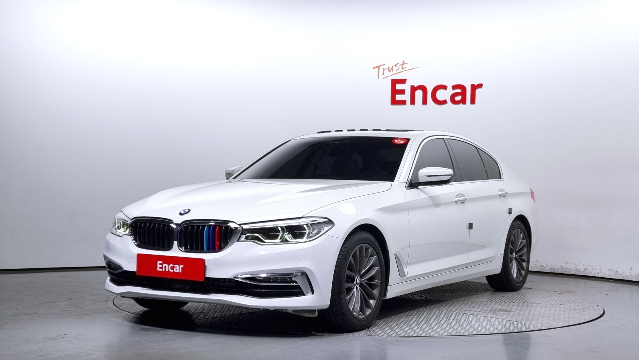 BMW 5-SERIES G30 2018