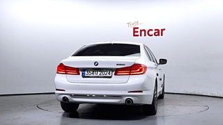BMW 5-SERIES G30 2018