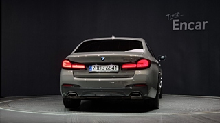 BMW 5-SERIES G30 2020
