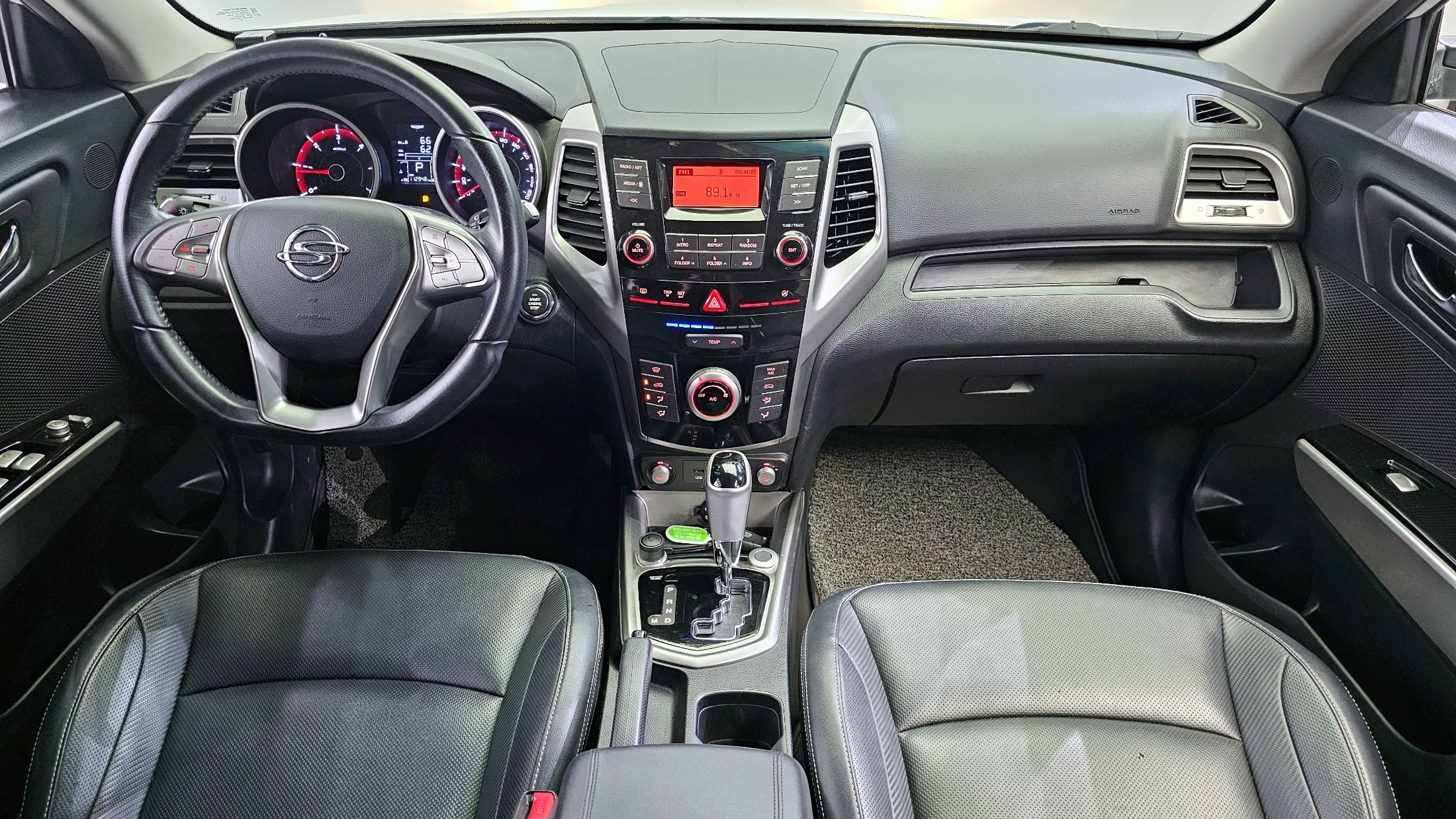 SSANGYONG TIVOLI 2016