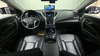 HYUNDAI GRANDEUR HG HYBRID 2016