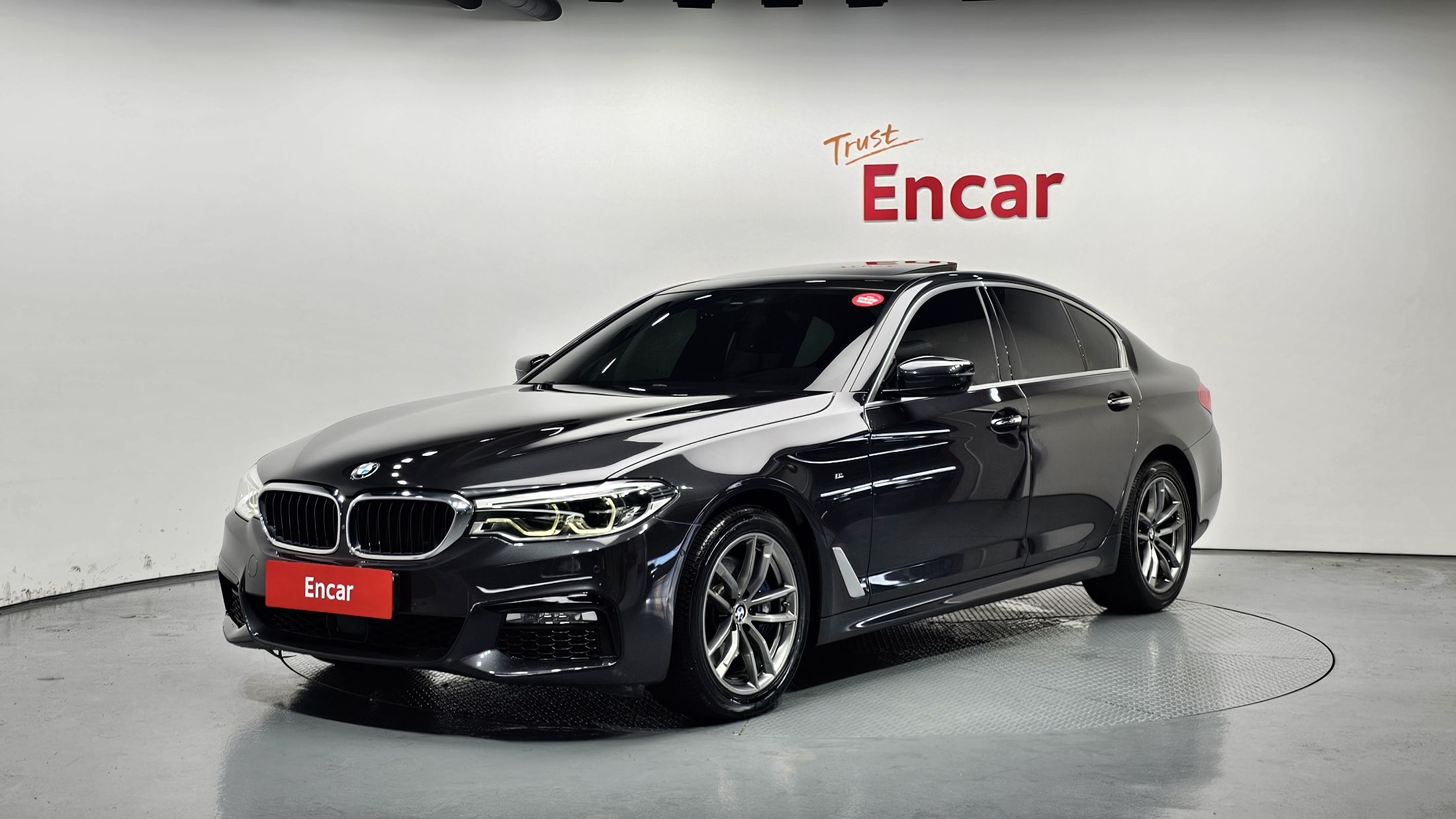 BMW 5-SERIES G30 2017