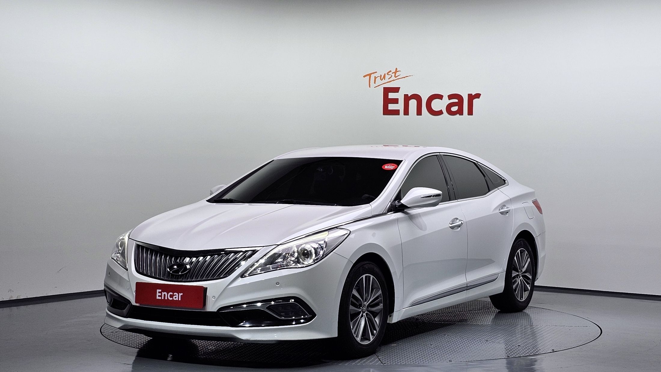 HYUNDAI GRANDEUR HG 2015