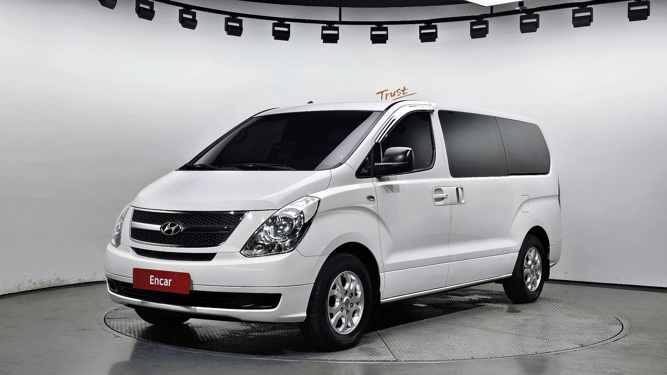 HYUNDAI STAREX GRAND 2011