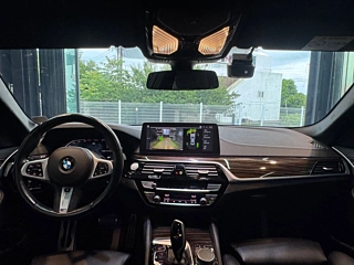 BMW 5-SERIES G30 2021