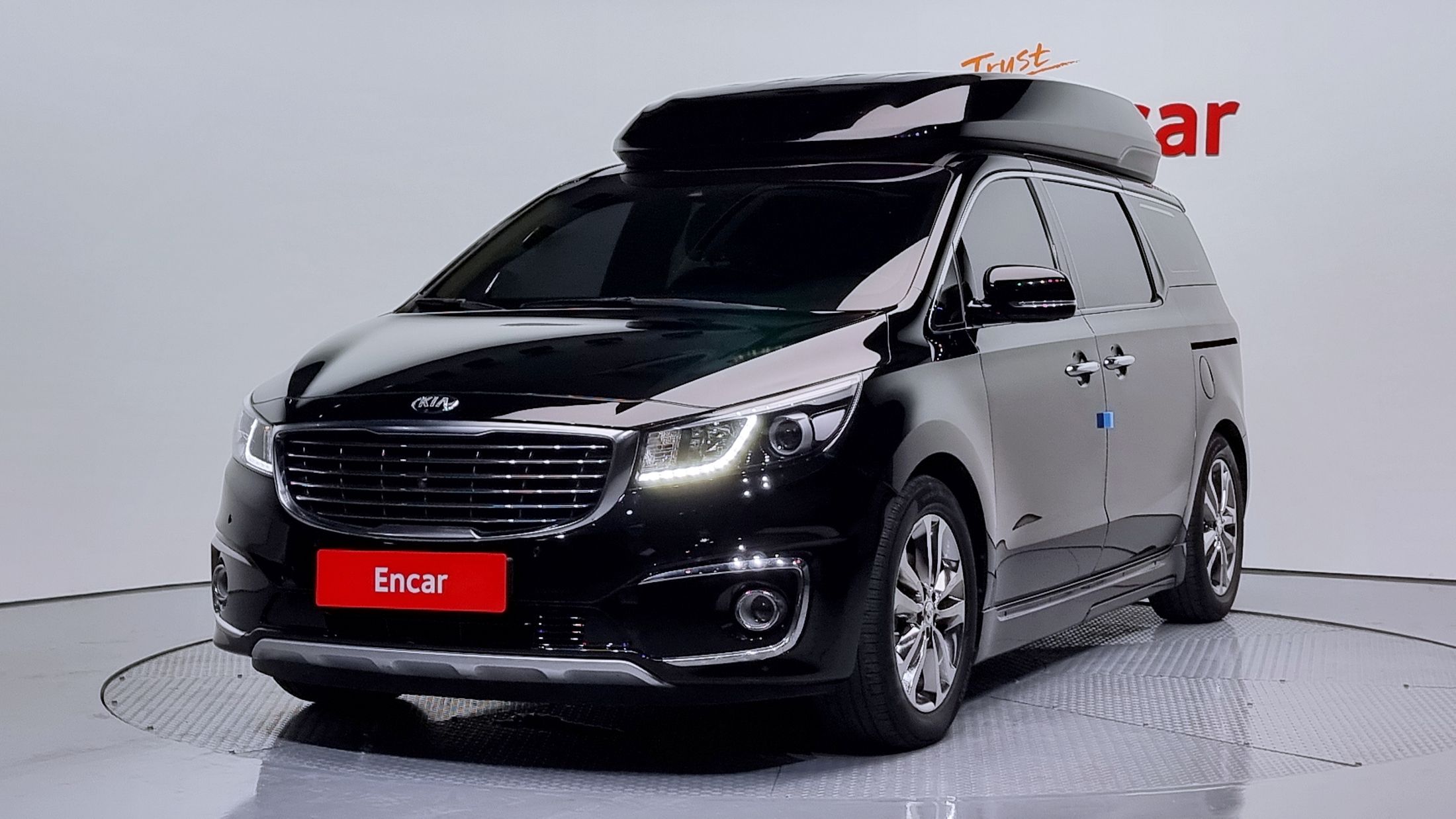 KIA CARNIVAL 2018