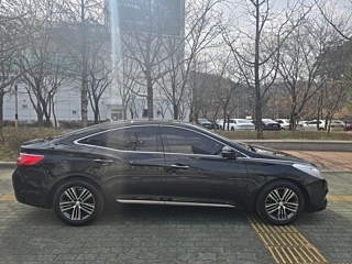 HYUNDAI GRANDEUR HG 2013