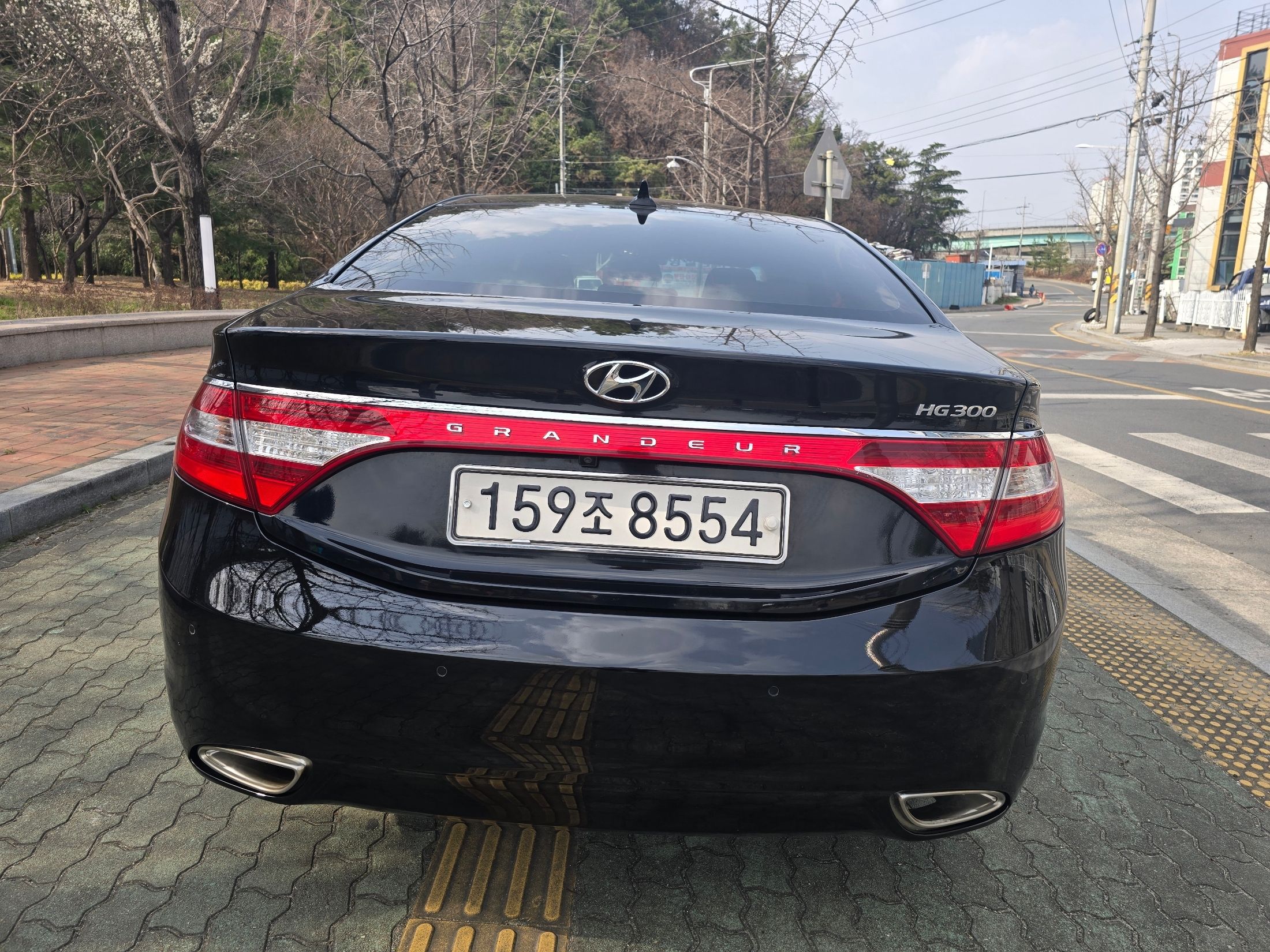 HYUNDAI GRANDEUR HG 2013