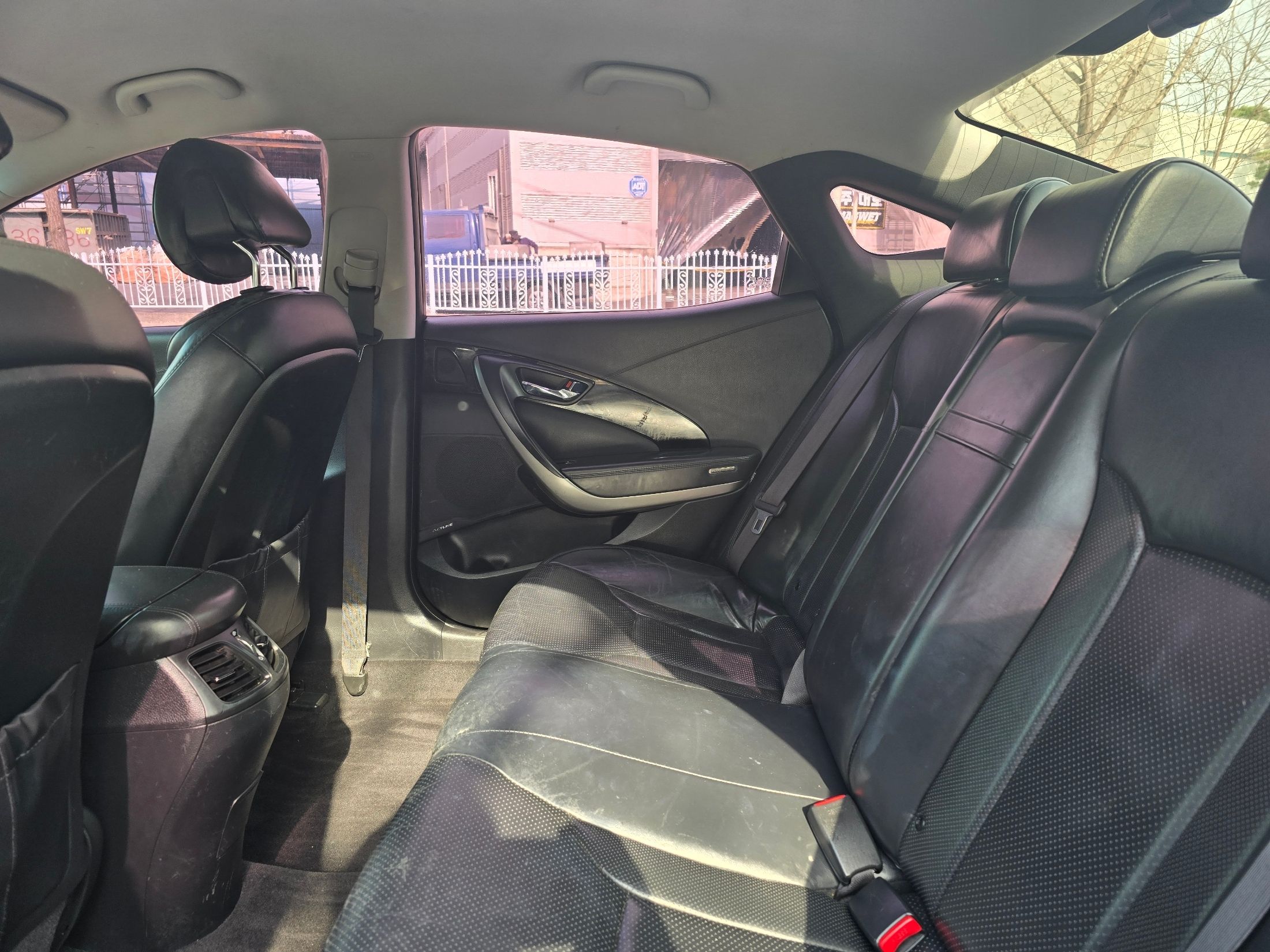 HYUNDAI GRANDEUR HG 2013