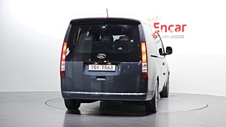 HYUNDAI STARIA 2023