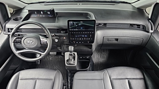 HYUNDAI STARIA 2023