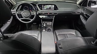 HYUNDAI SONATA DN8 2019