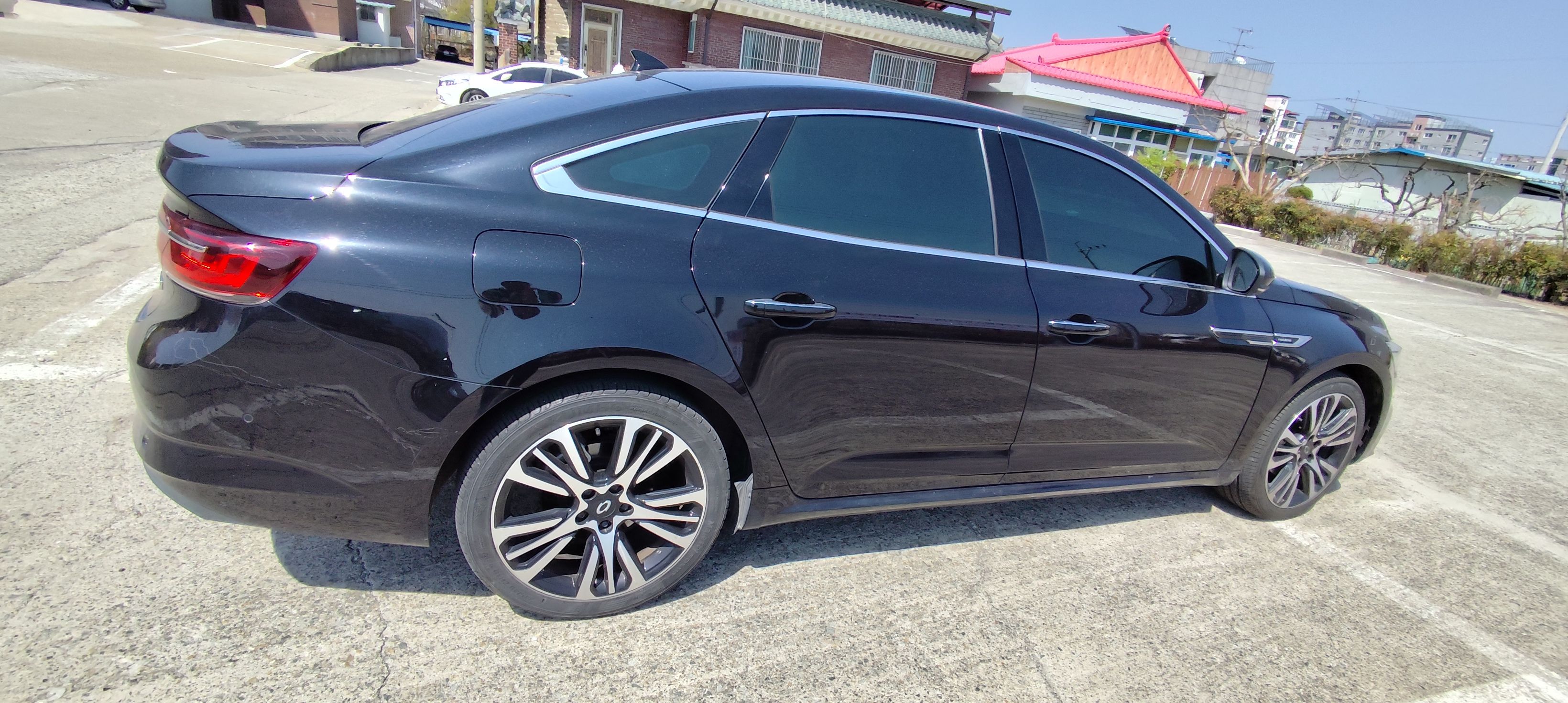 RENAULT SAMSUNG SM6