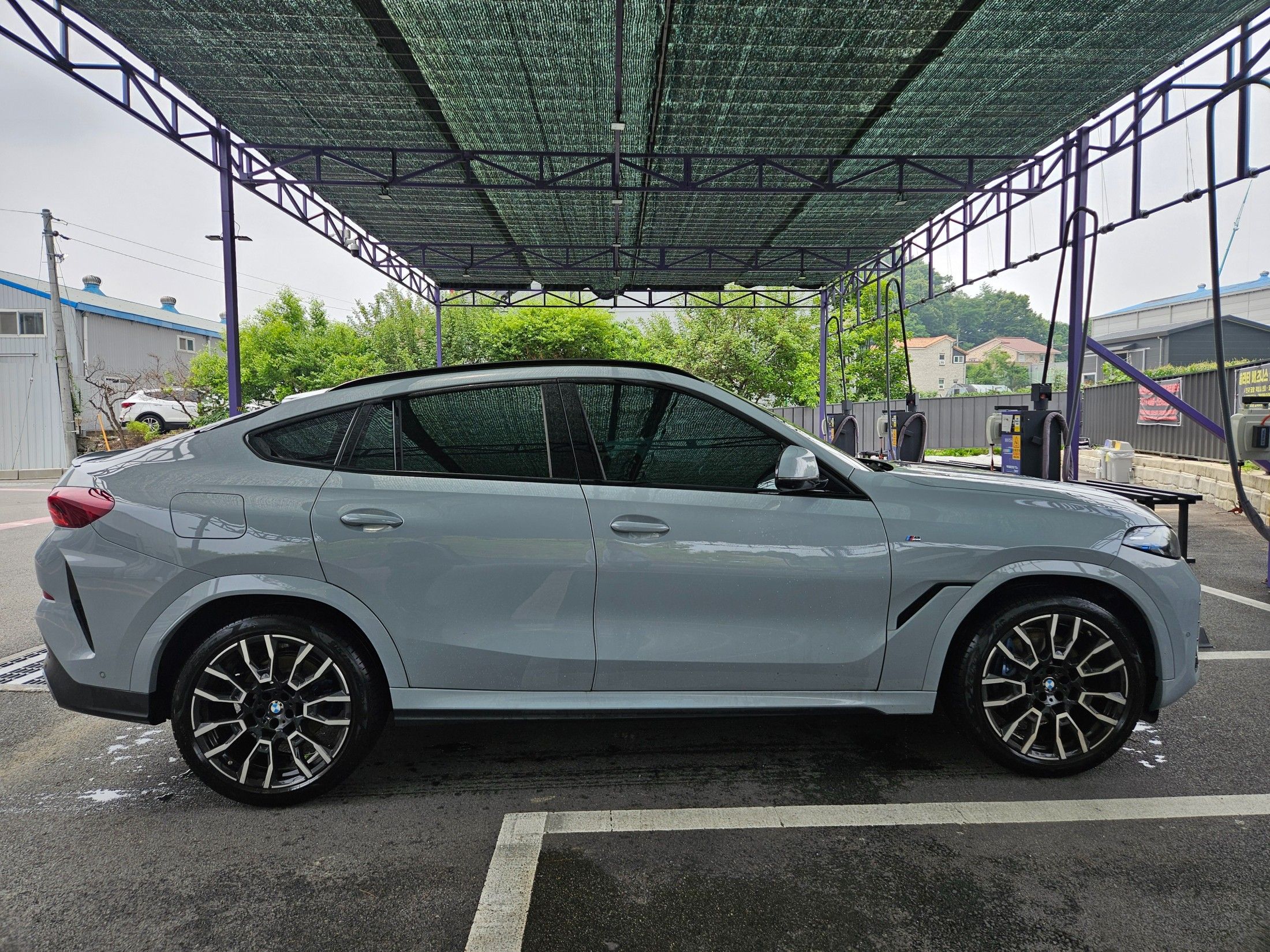 BMW X6 G06