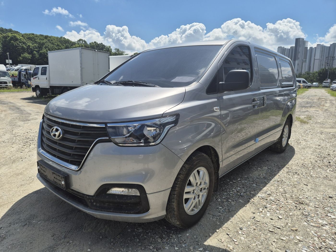 HYUNDAI STAREX GRAND