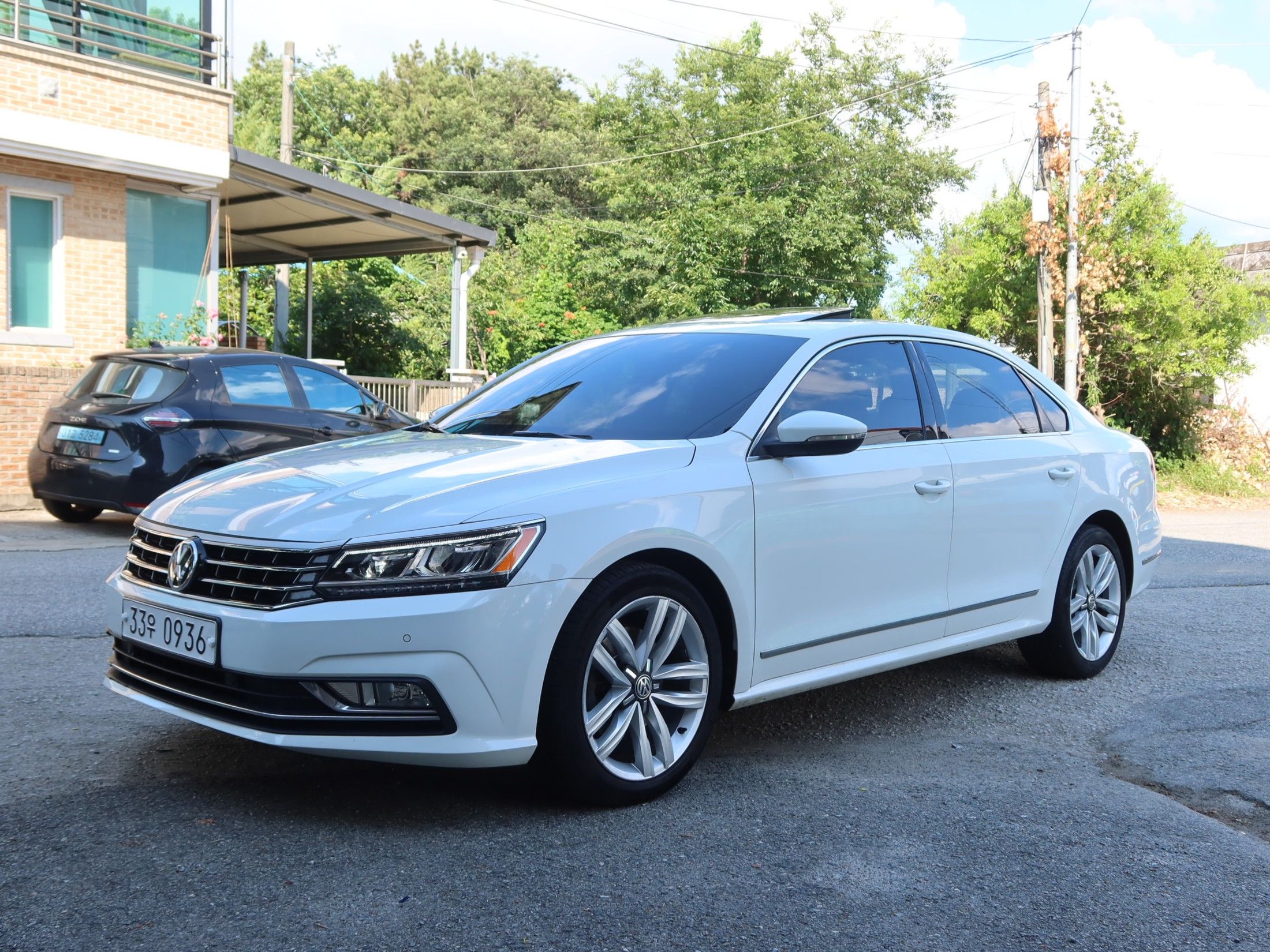VOLKSWAGEN PASSAT