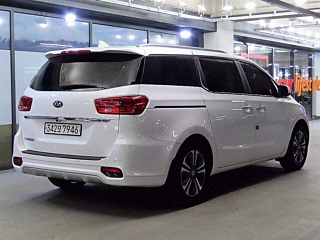 KIA CARNIVAL 2019