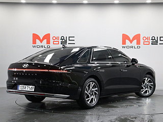 HYUNDAI GRANDEUR GN7 2023