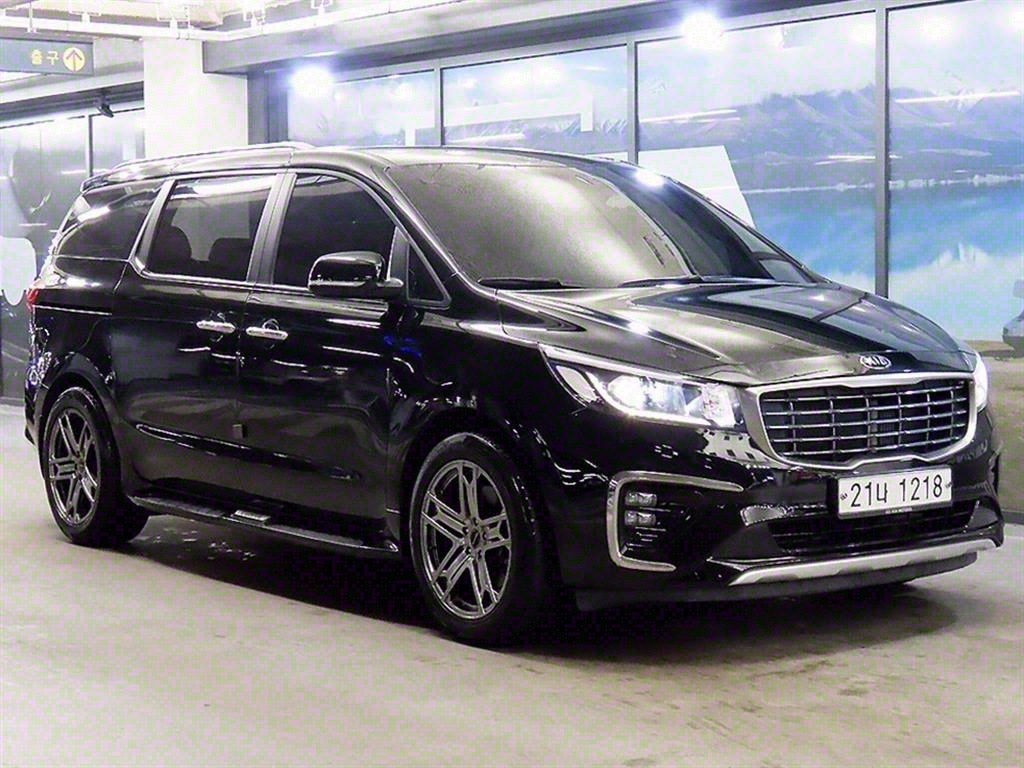 KIA CARNIVAL 2018