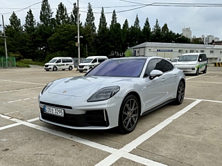 porsche panamera-972
