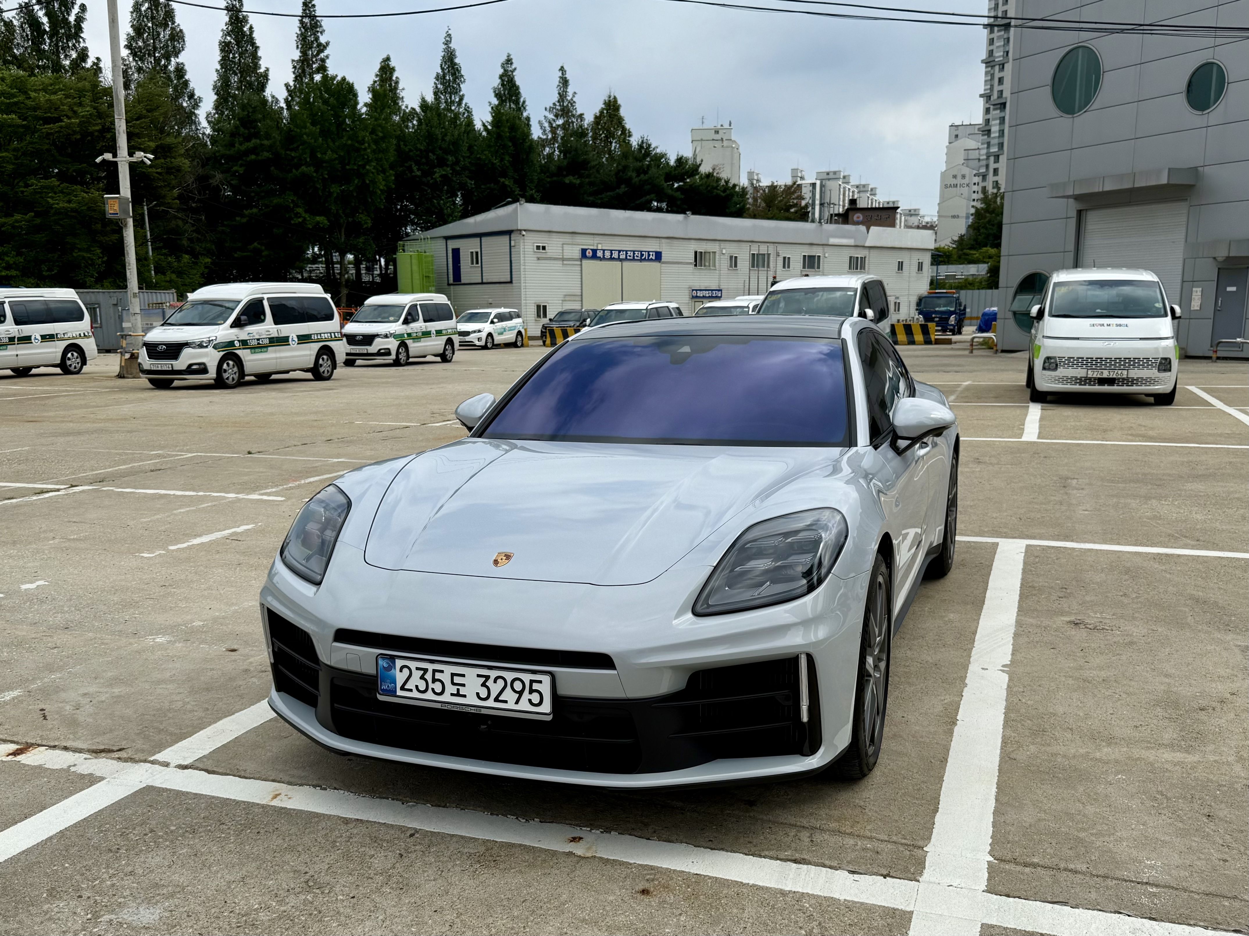 PORSCHE PANAMERA 972