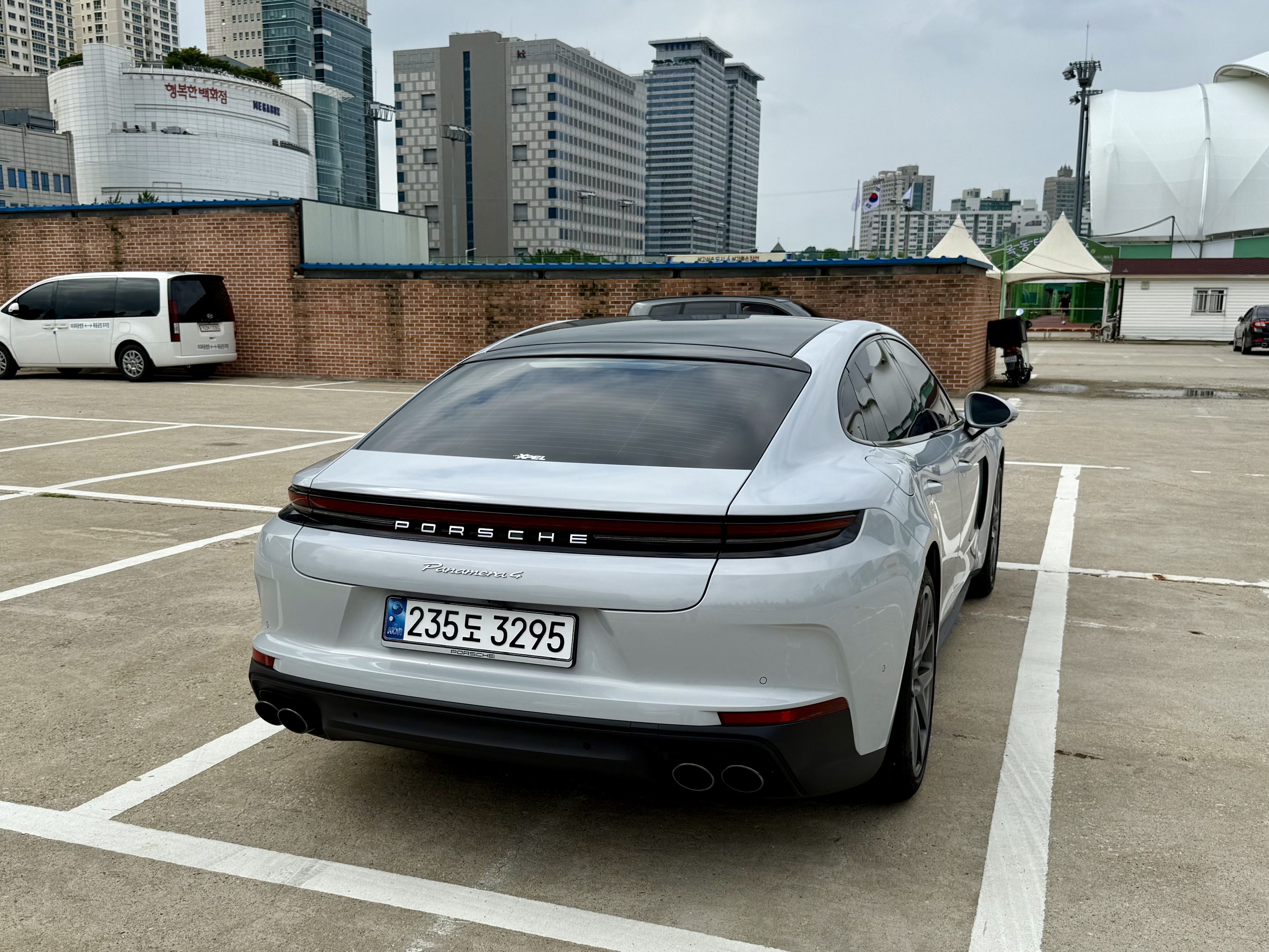 PORSCHE PANAMERA 972
