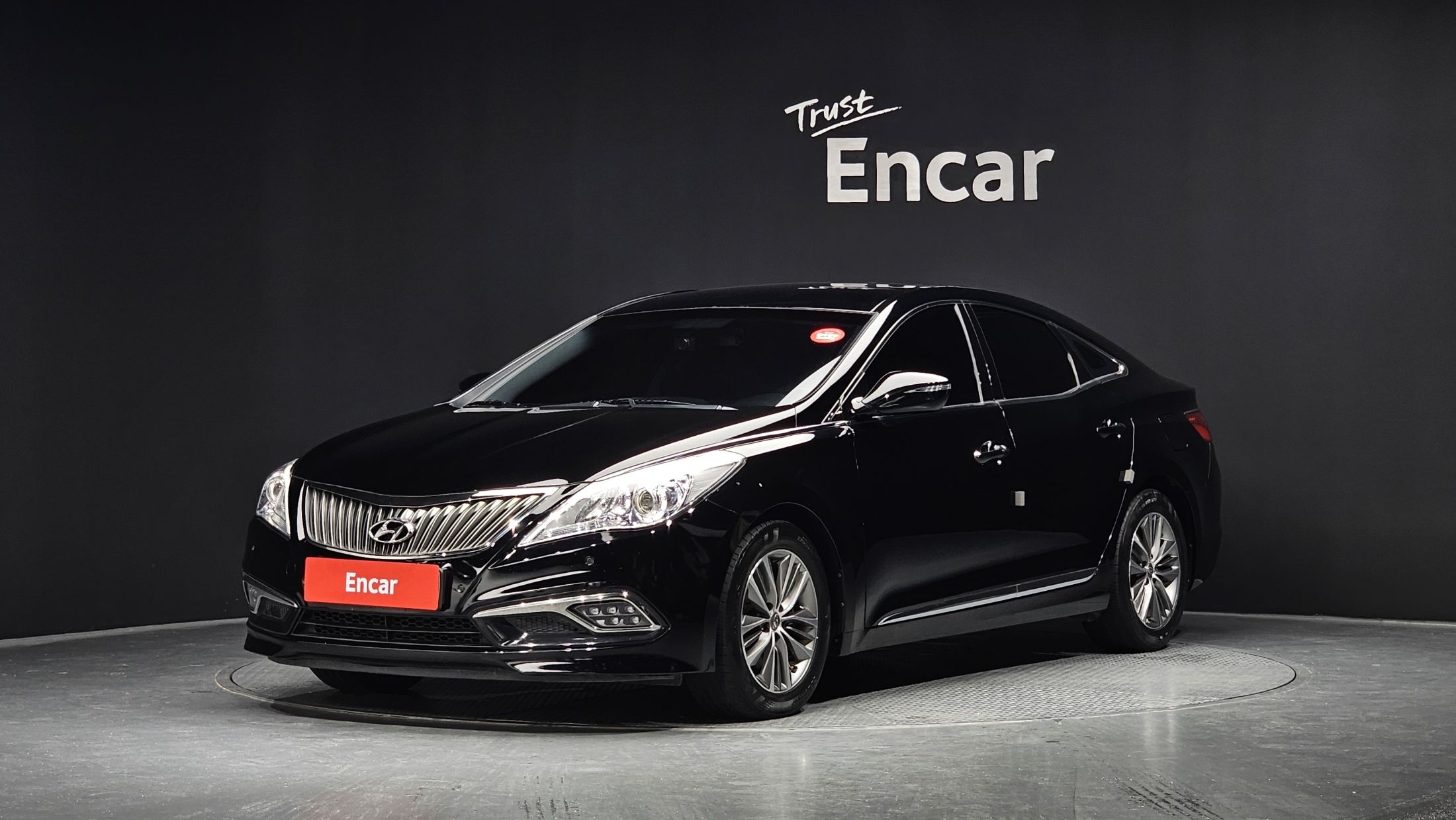 HYUNDAI GRANDEUR HG 2015