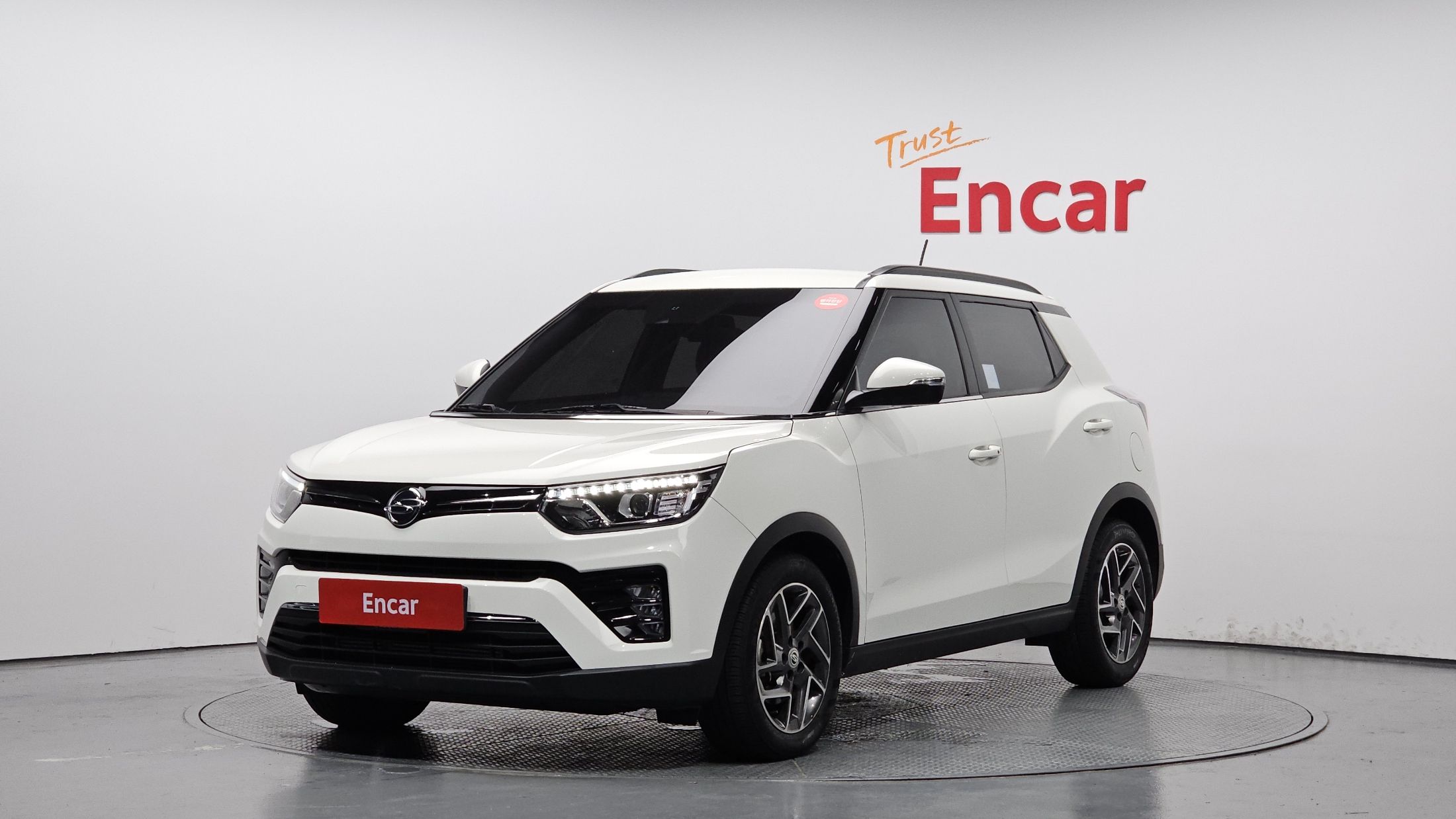 SSANGYONG TIVOLI VERY NEW 2022