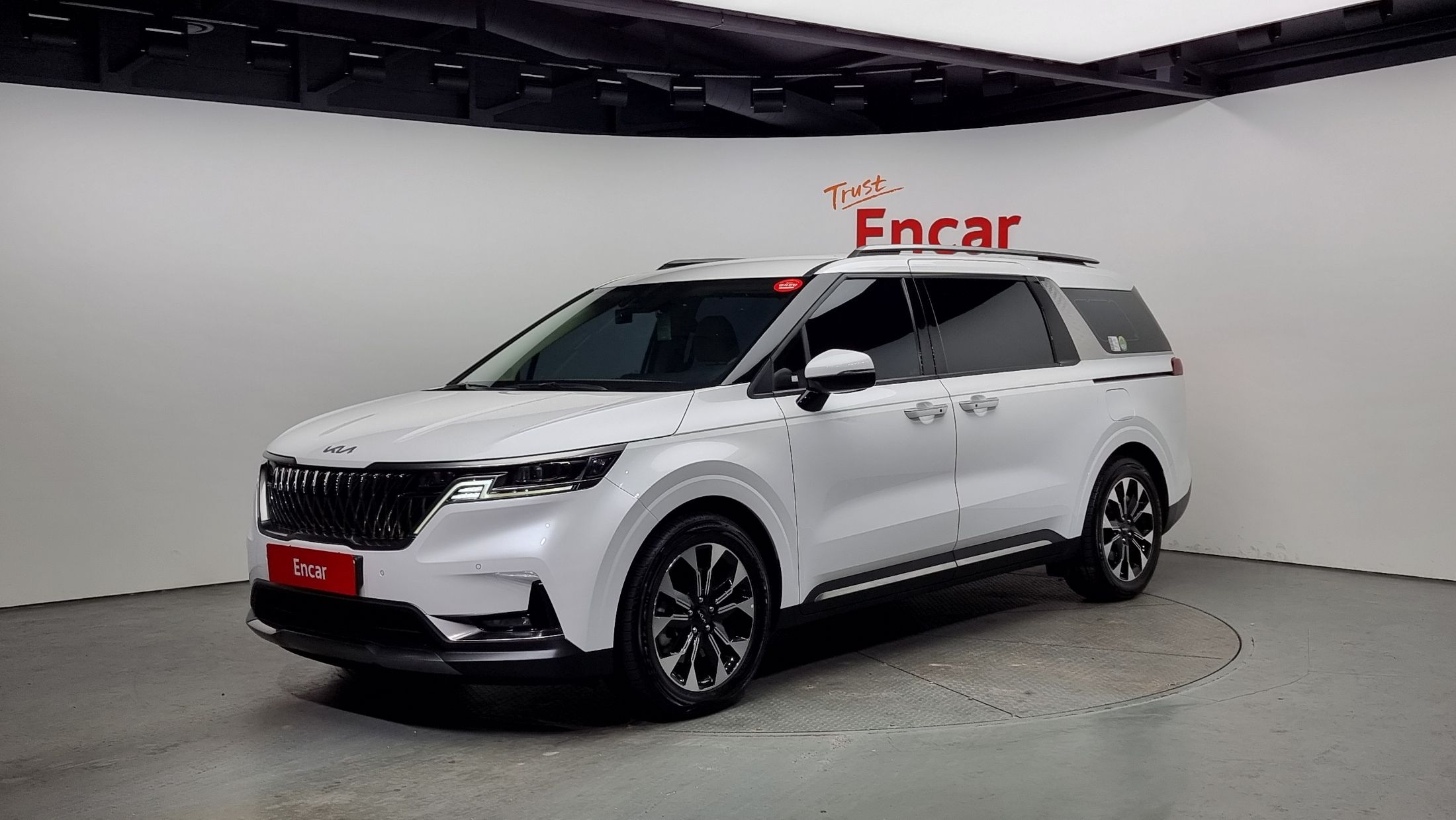 KIA CARNIVAL 2023