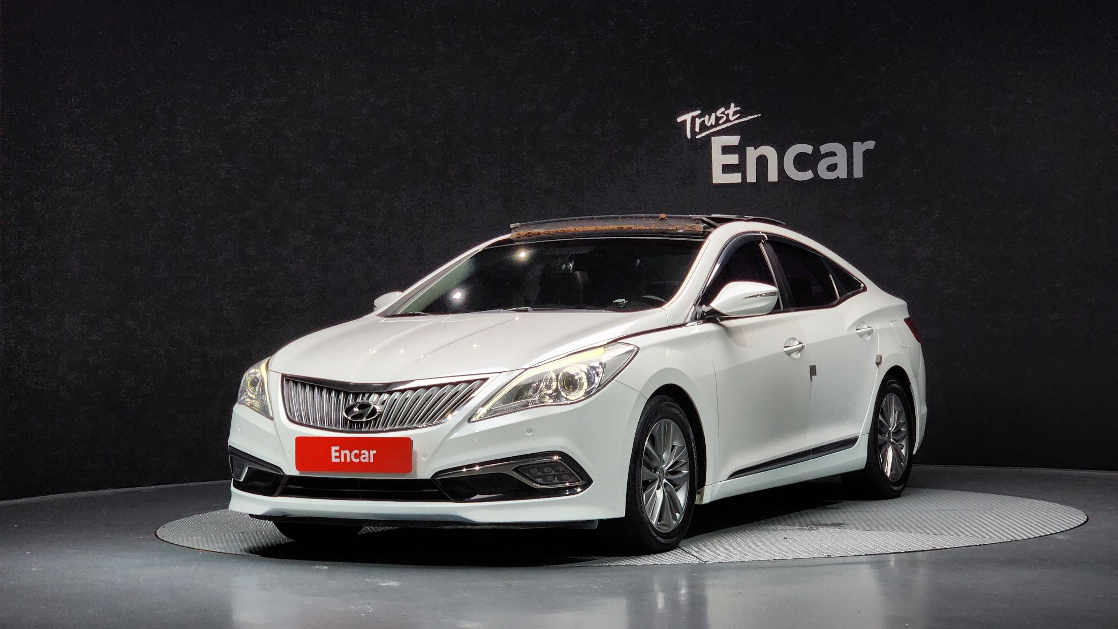 HYUNDAI GRANDEUR HG 2014