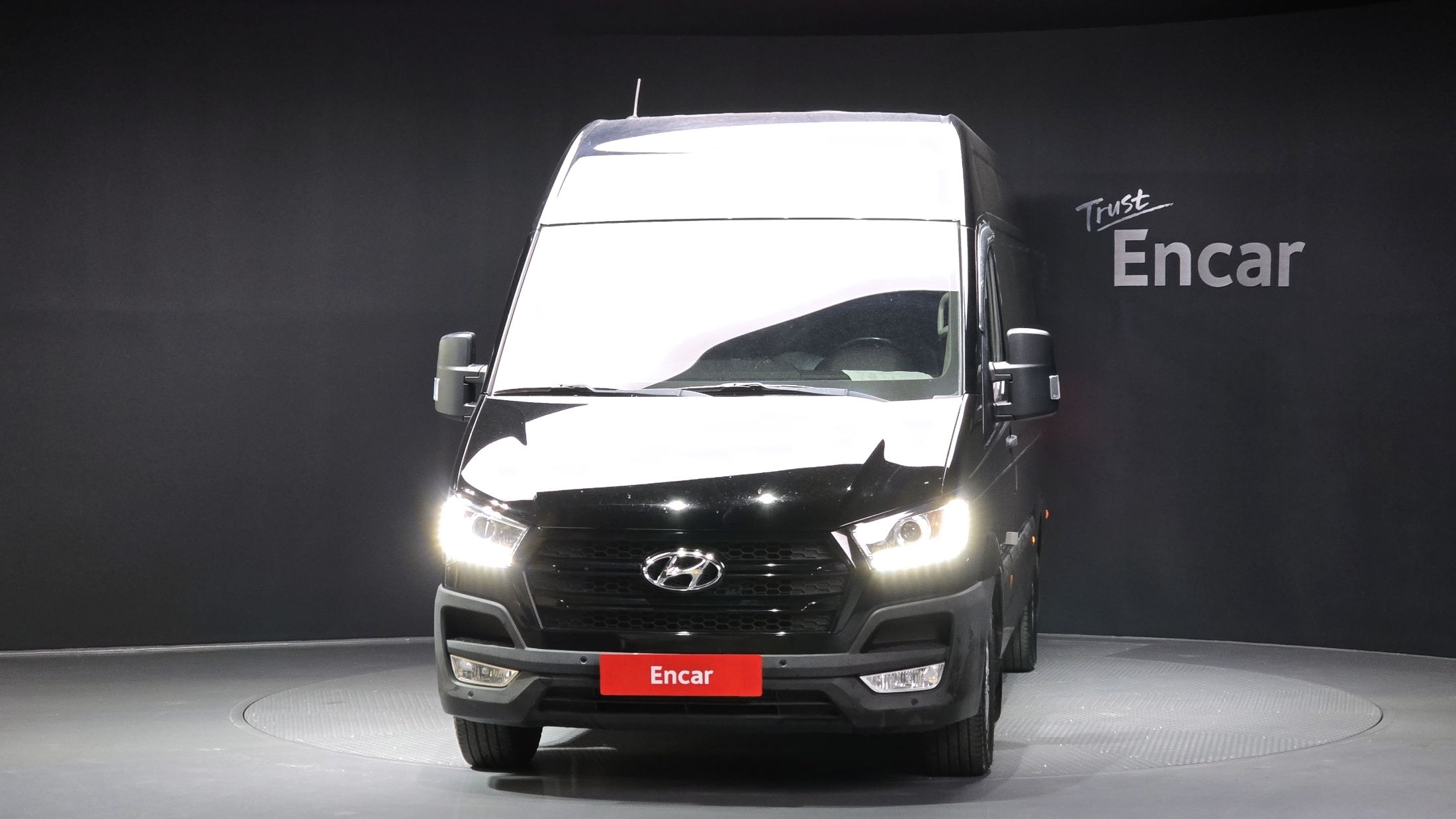 HYUNDAI SOLATI 2018